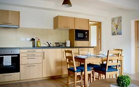 The Coolins Cottage With Wood Burner